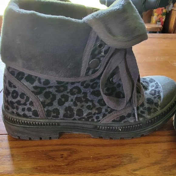 In Charge Boot - Picture 2 of 7